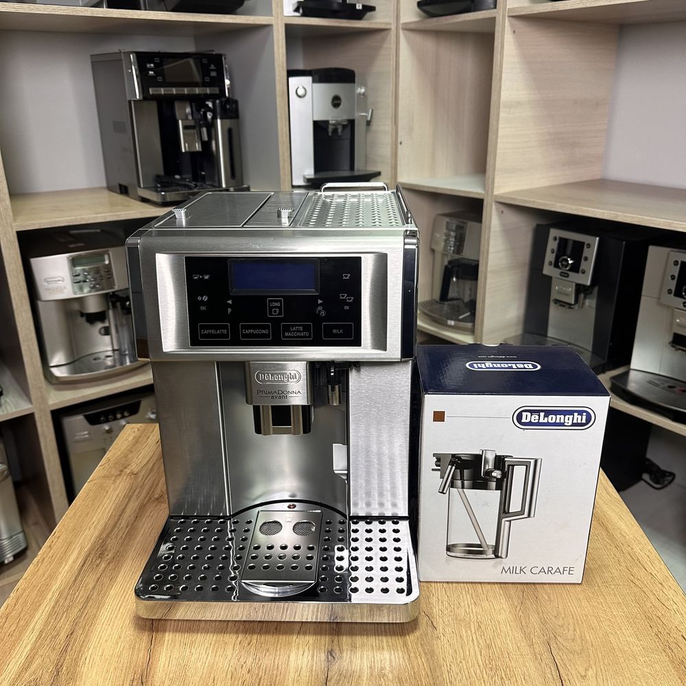 Кавоварка Delonghi PrimaDonna Avant ESAM 6700