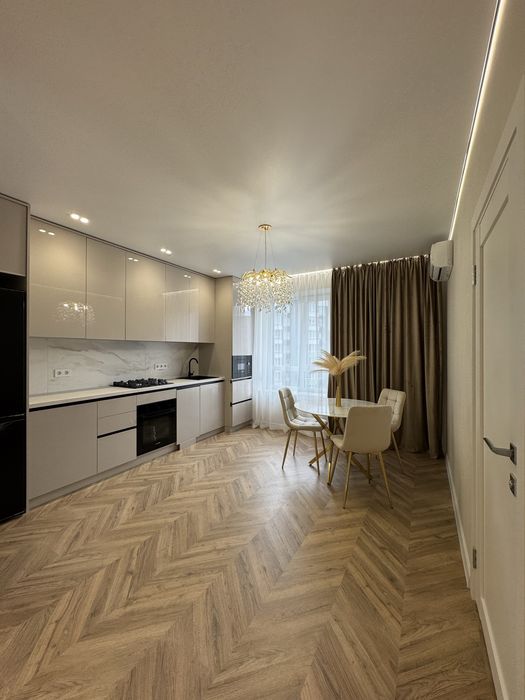 Стильна квартира біля Озера в Жк Міленіум