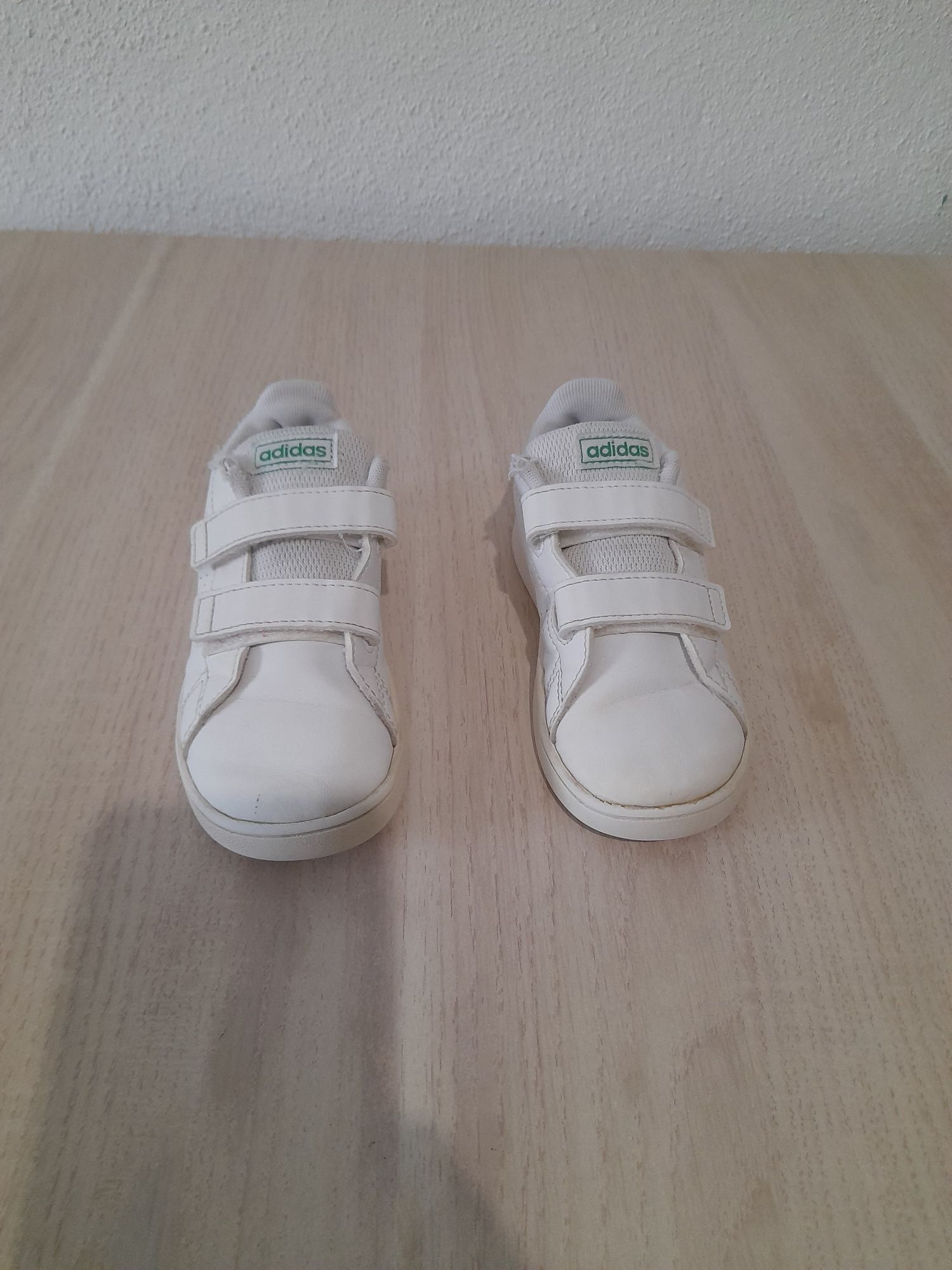 Ténis Adidas Número 27