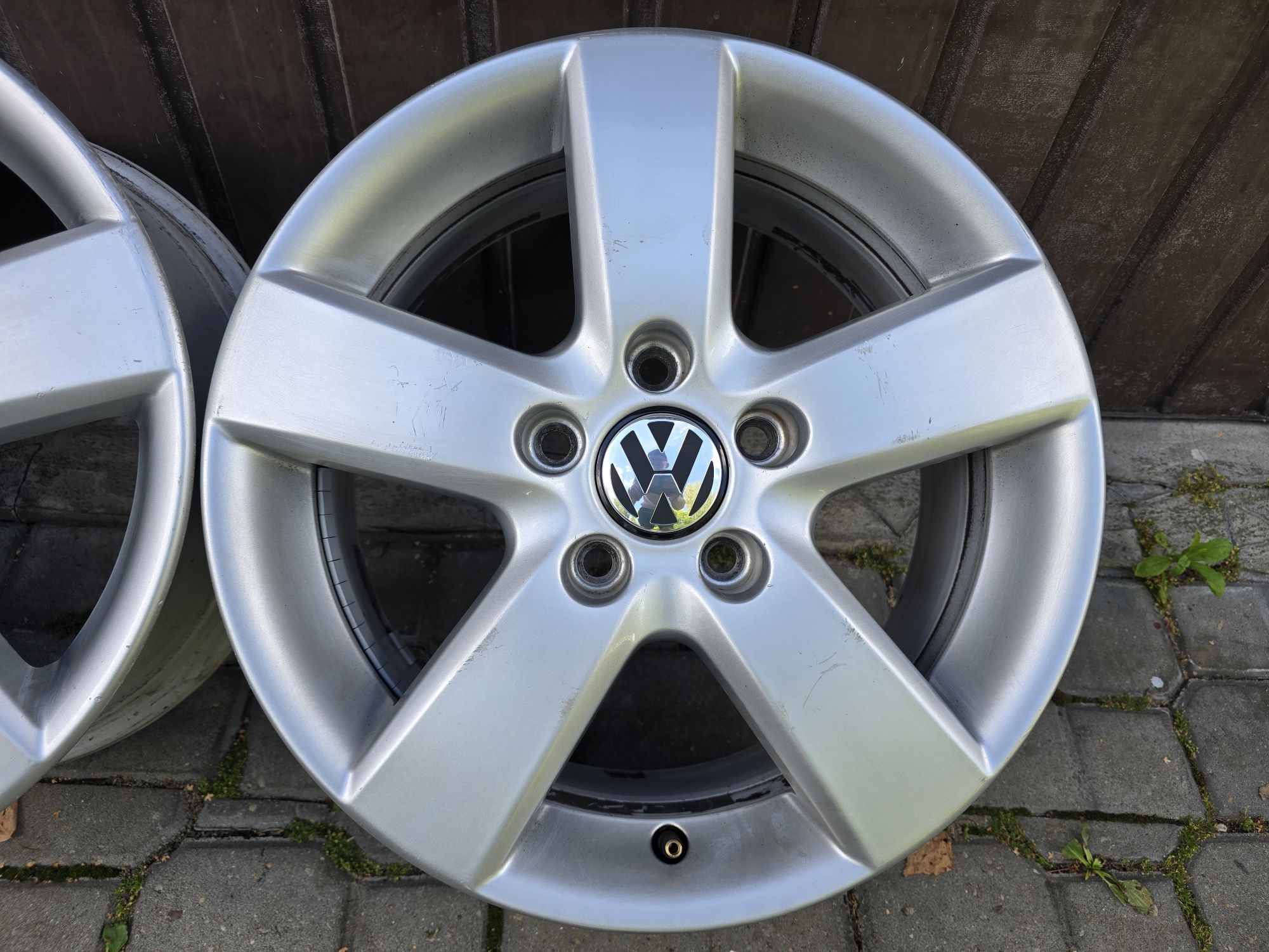 Felgi aluminiowe 16" VW Golf 5x112 Passat CC Jetta Touran Caddy Beetle