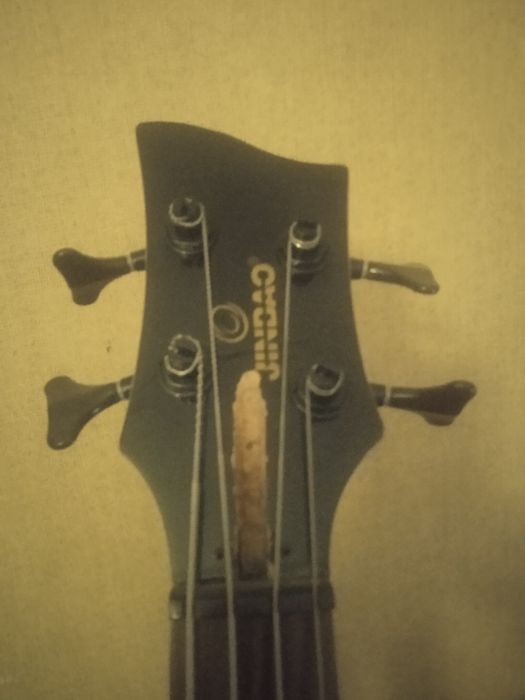 Бас Гітара 4 струнна