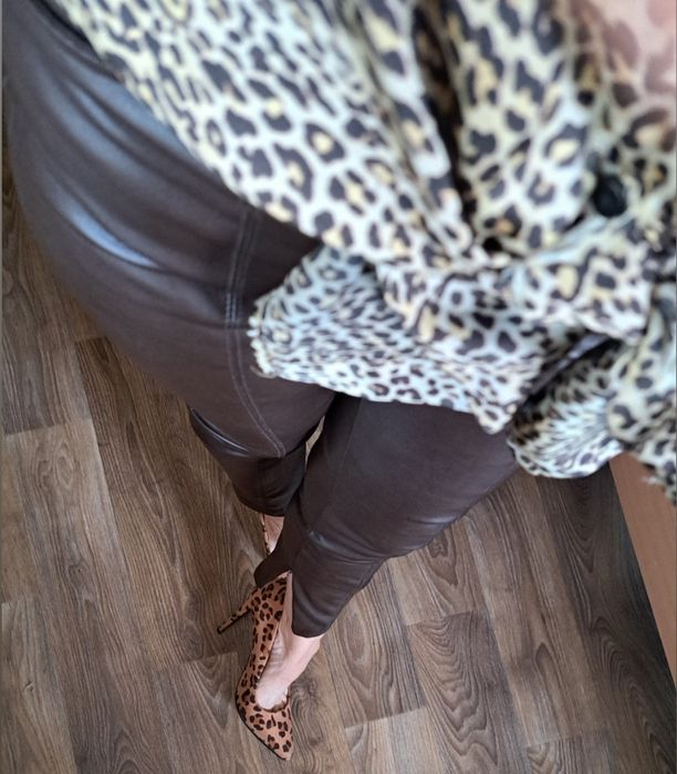 Штаны Zara шоколад еко кожа новые