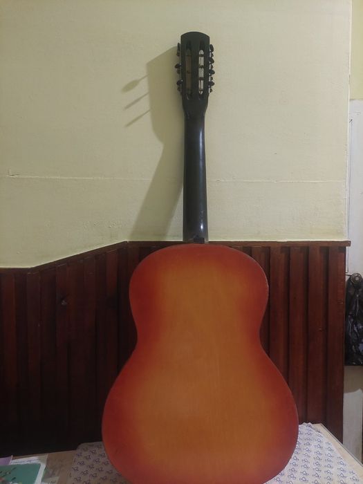 Продам гітару в доброму стані