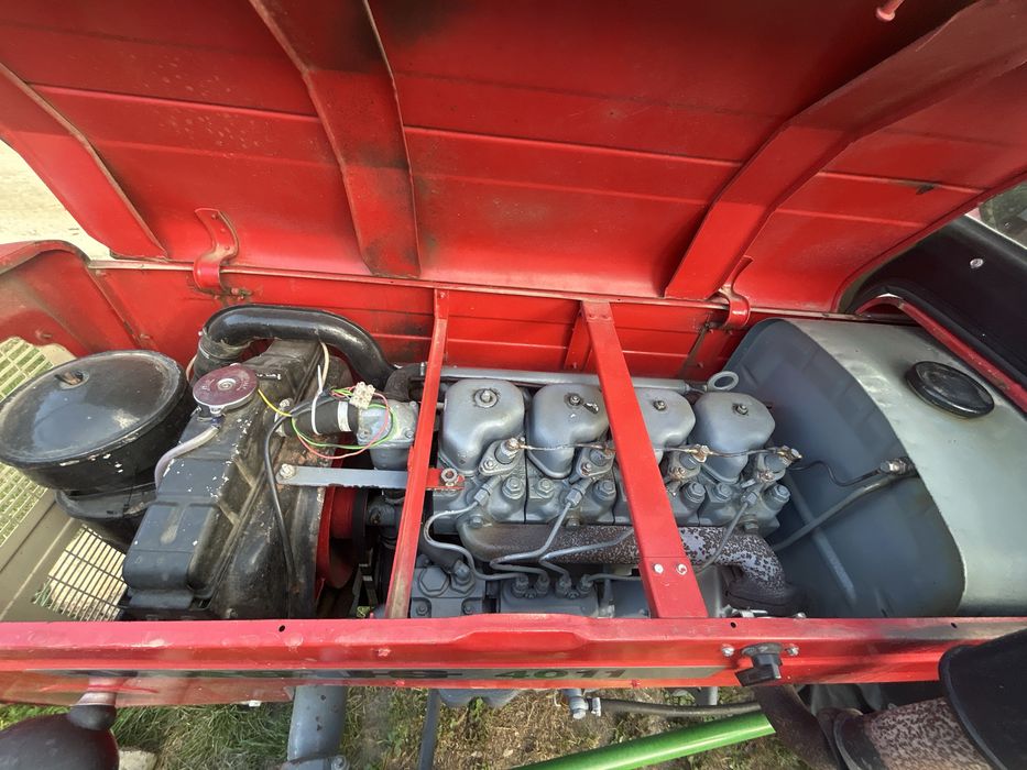 Ciąnik Ursus C-340 .