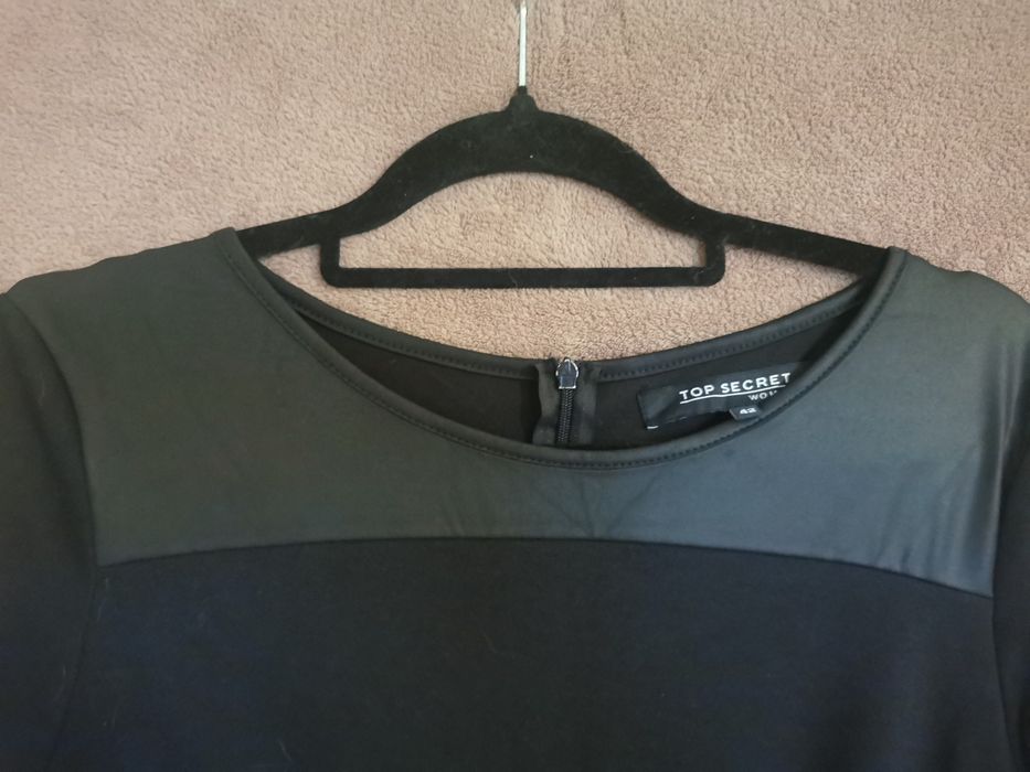 Sukienka z suwakiem czarna