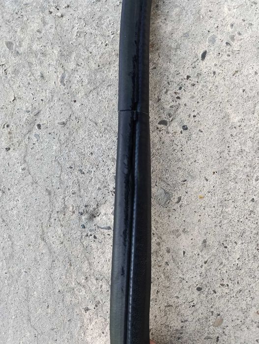 Ущільнювач передніх дверей на пежо 3008