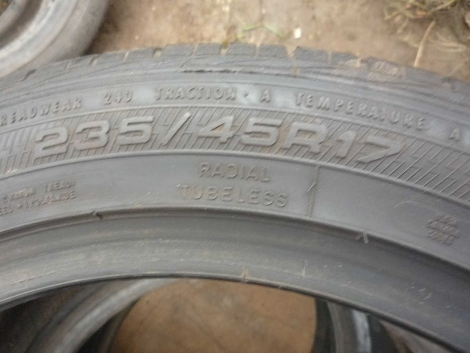 Opona letnia Goodyear Excelence 235/45/17