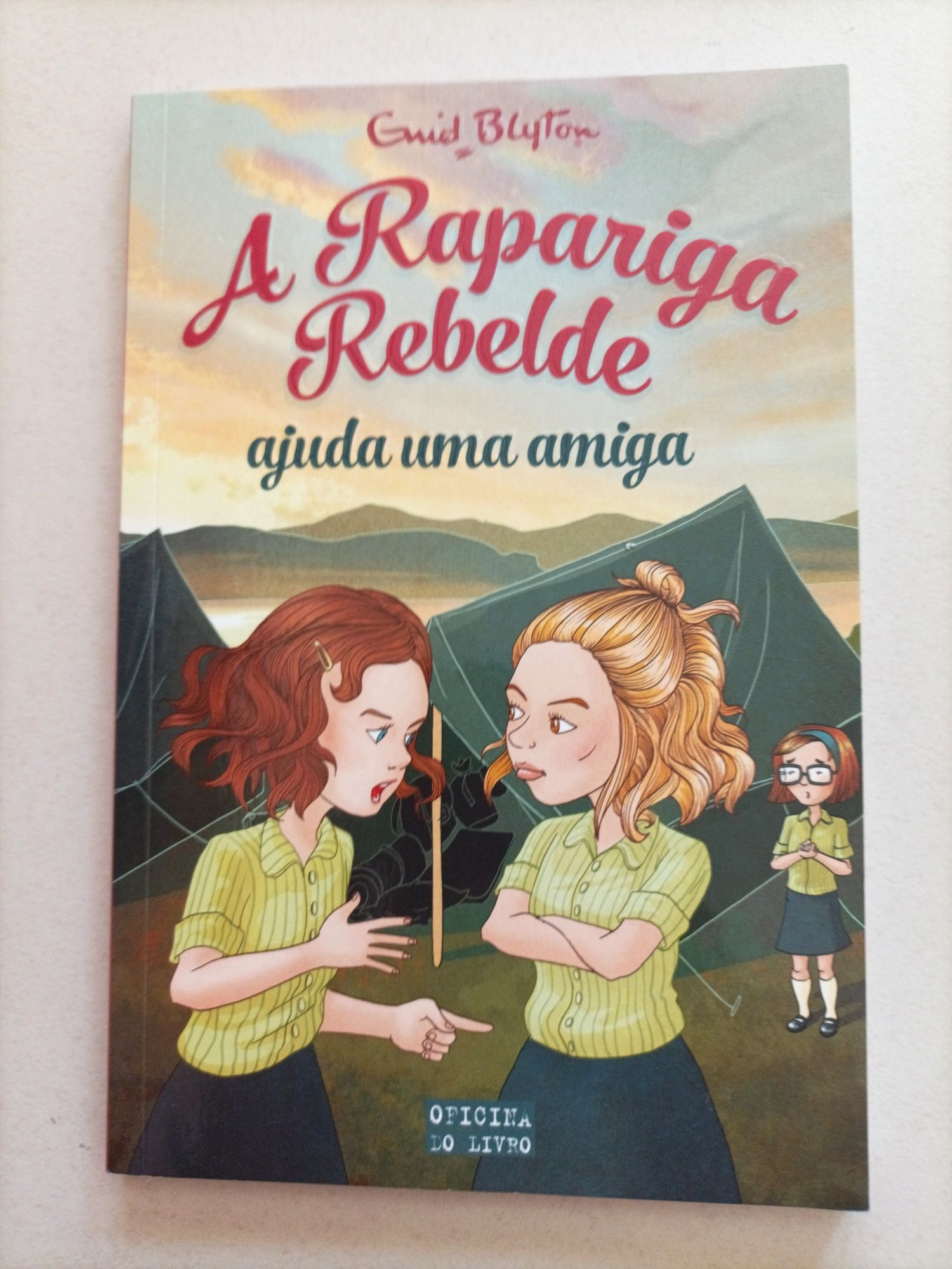 Livro Juvenil - Rebelde