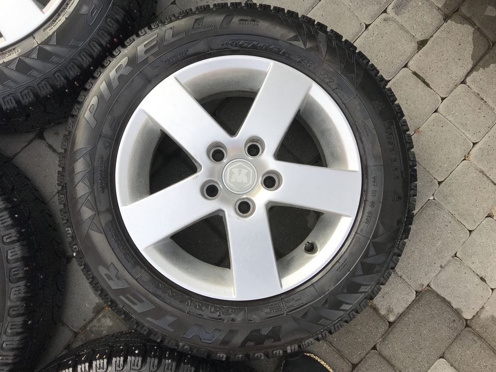 Колеса Opel диски 5/110 шини 195/65 r15 зима Pirelli