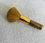 Pędzel pędzelek do bronzera różu pudru sypkiego brush Avon Hakuro Mac
