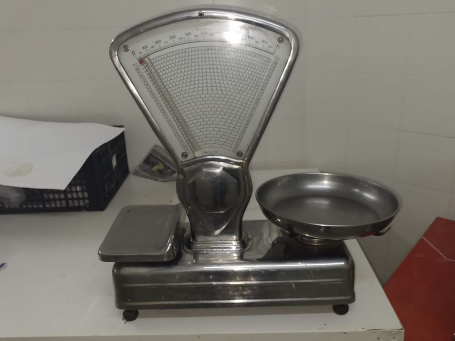 Balança vintage de inox