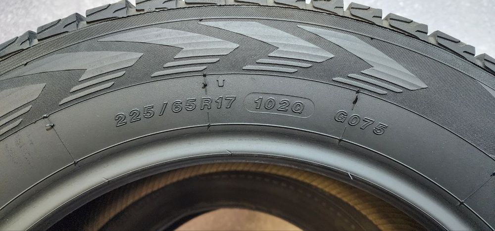 225.65.17 Yokohama IceGuard G075 4шт