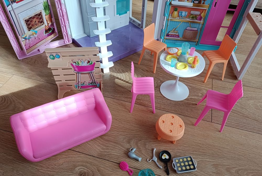 Domek dla lalek Malibu - Barbie