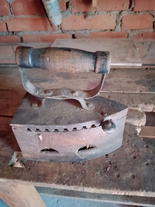 Утюг антиквариат