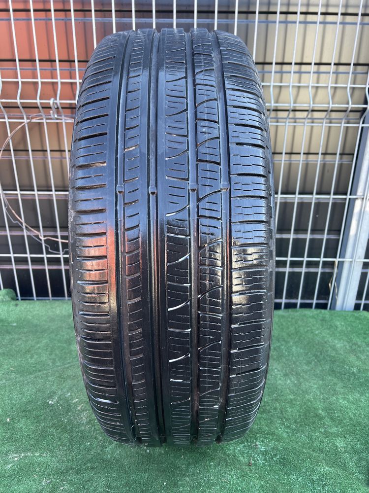 *Opona Pirelli 235/55/19 pojedynka