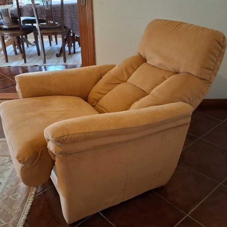 Vendo poltrona reclinável