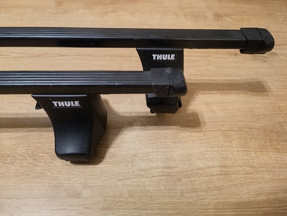 Bagażnik dachowy Thule toyota Hilux