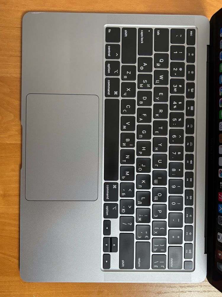 MacBook Air 2020 A2179 i3-10п 13‘ 8/256 Space Grey