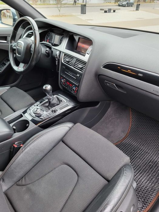 Ауді А4  S Line  B8