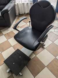 Krzesło fryzjerskie.