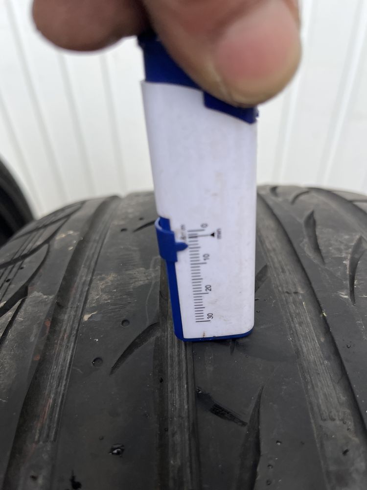 255/35R18 94W Syron Race1