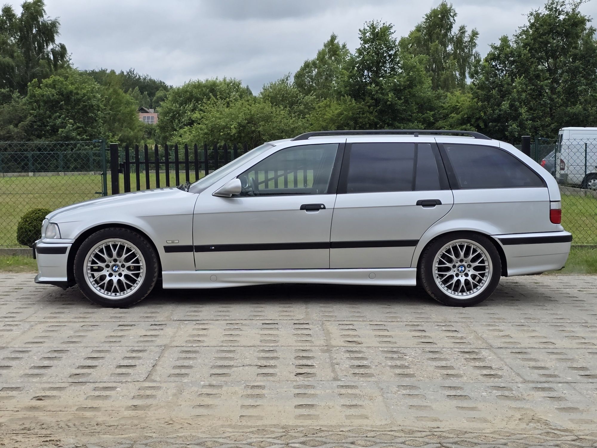 Bmw e36 320i, lift, LPG, automat, Mpakiet, bogate wyposażenie, ładny