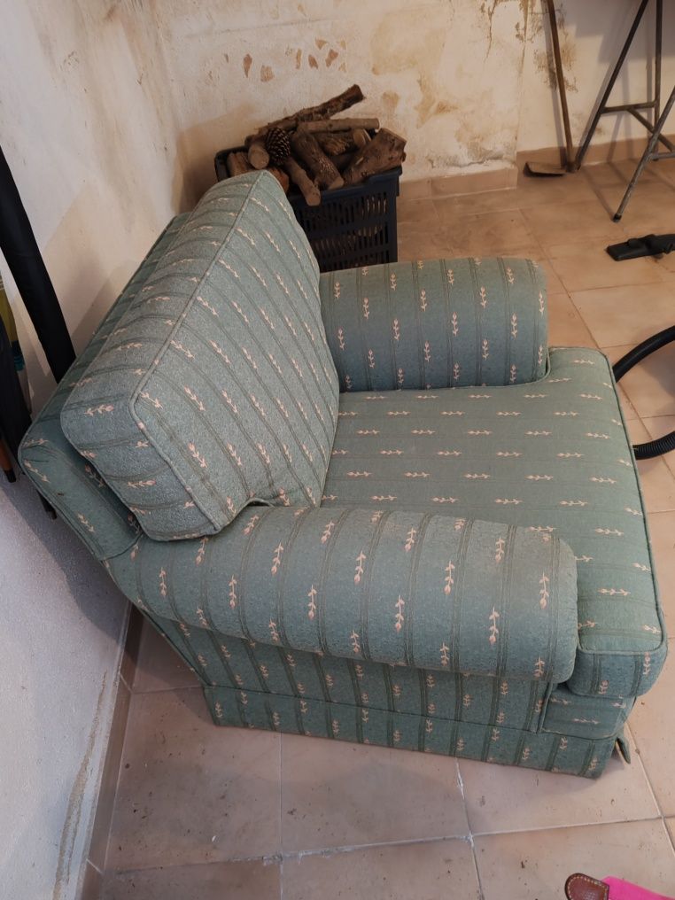 Vendo poltrona individual de alta qualidade