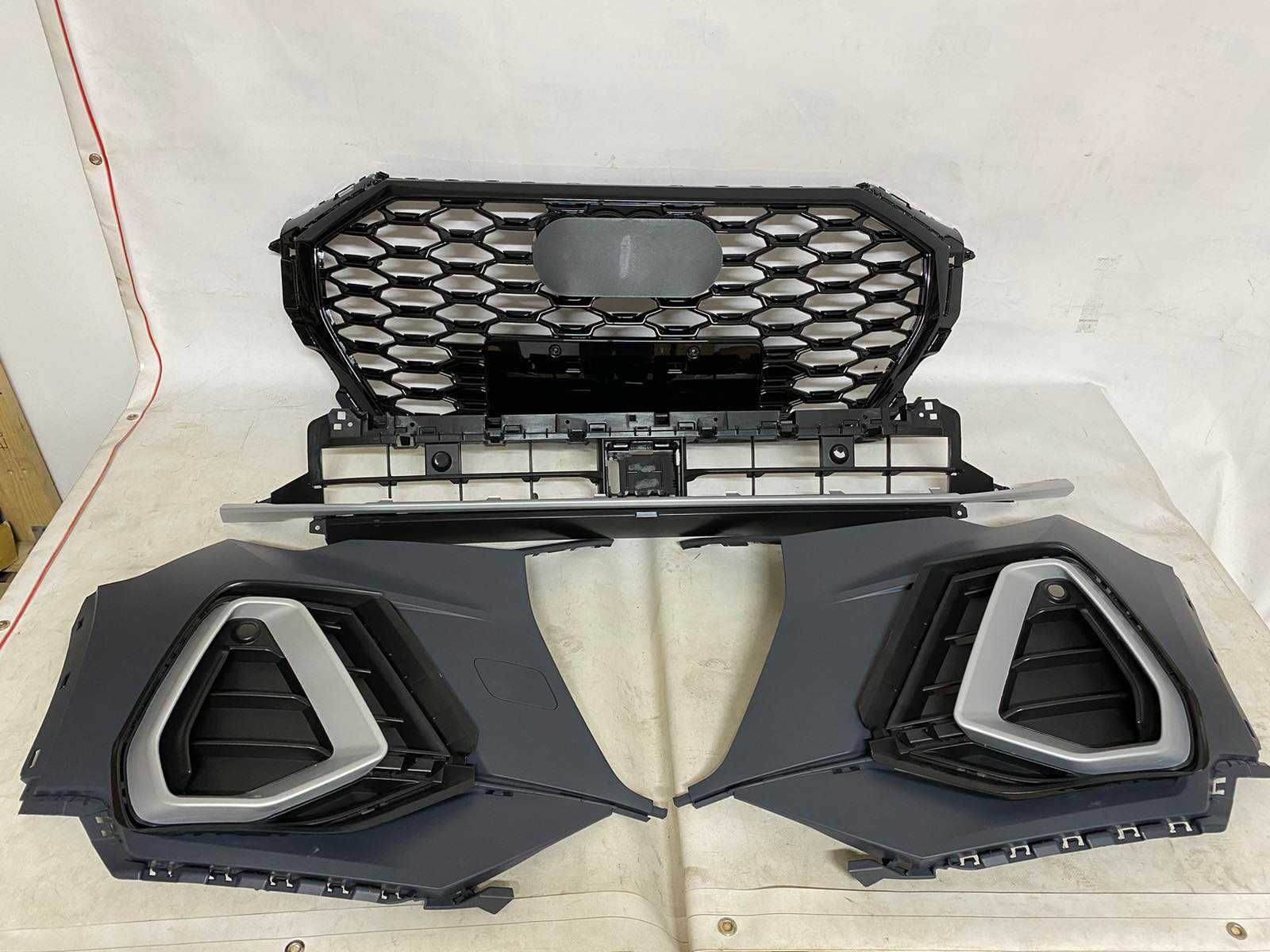 решітка решотка бампера  audi Q3 83a ку3 83а Sline