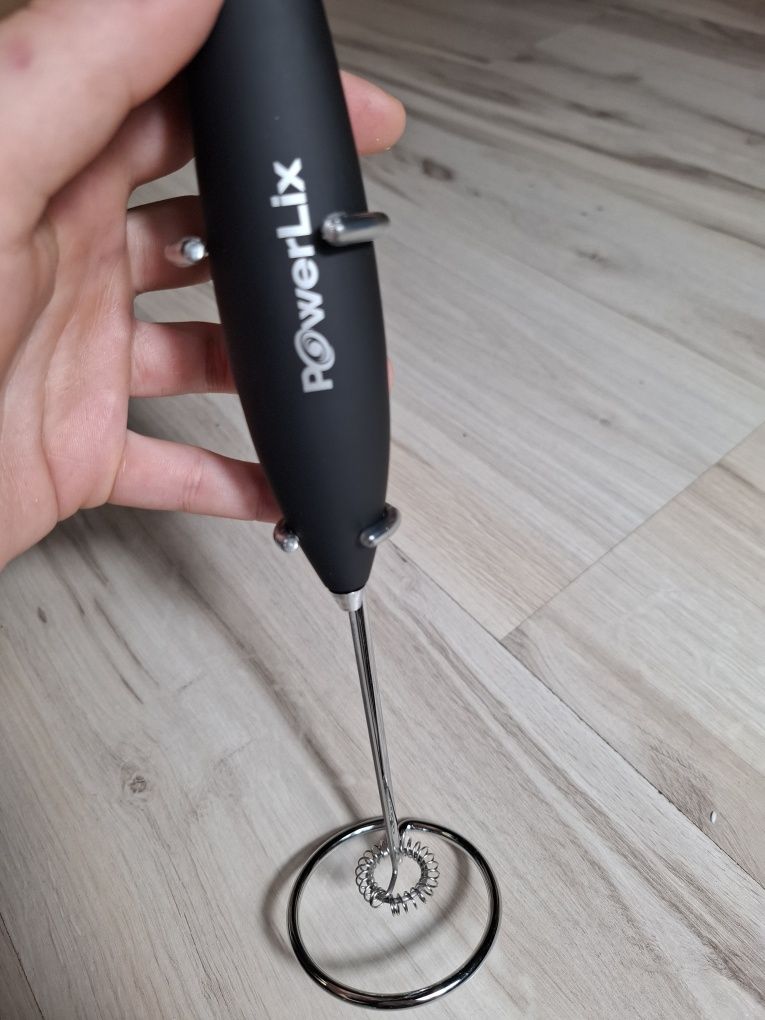 PowerLix Ręczna trzepaczka do mleka – elektryczny spieniacz do mleka