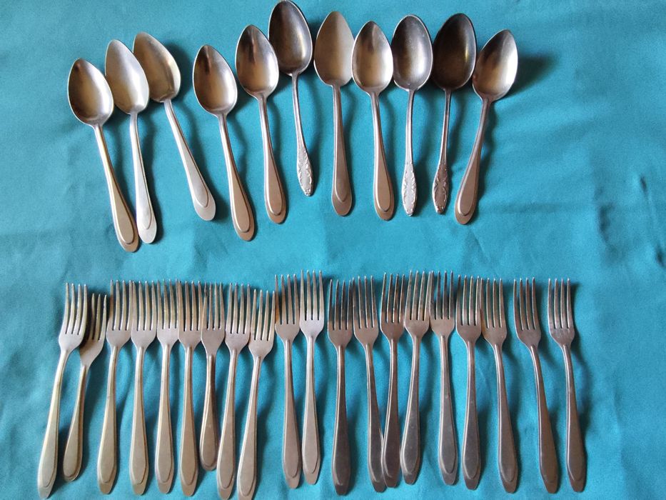 Столовые приборы разные