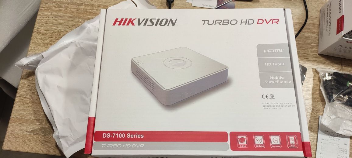 MONITORING DOMU funkcjonalny rejestrator HIKVISION DS-7100 dysk 1TB