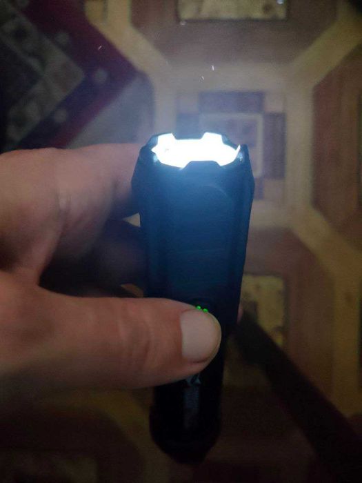 фонарик Smiling Shark 622A Черный