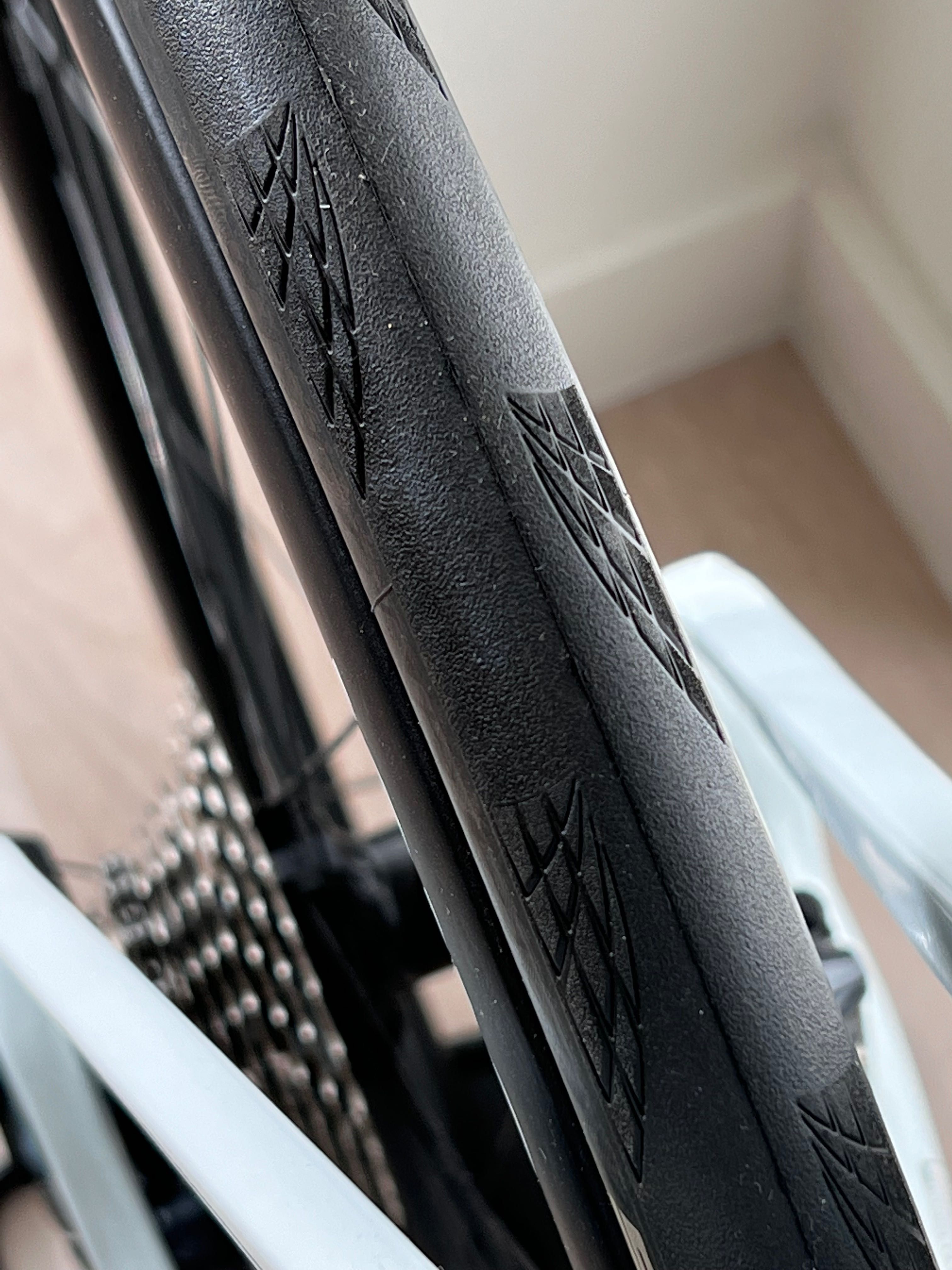 Rower Rondo HVRT CF 1 Road Plus - biały, rozmiar L