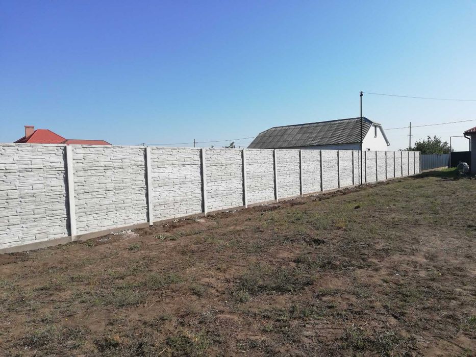 Бетонний паркан, виготовлення, доставка та встановлення