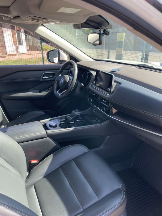 Нісан рог 21 року