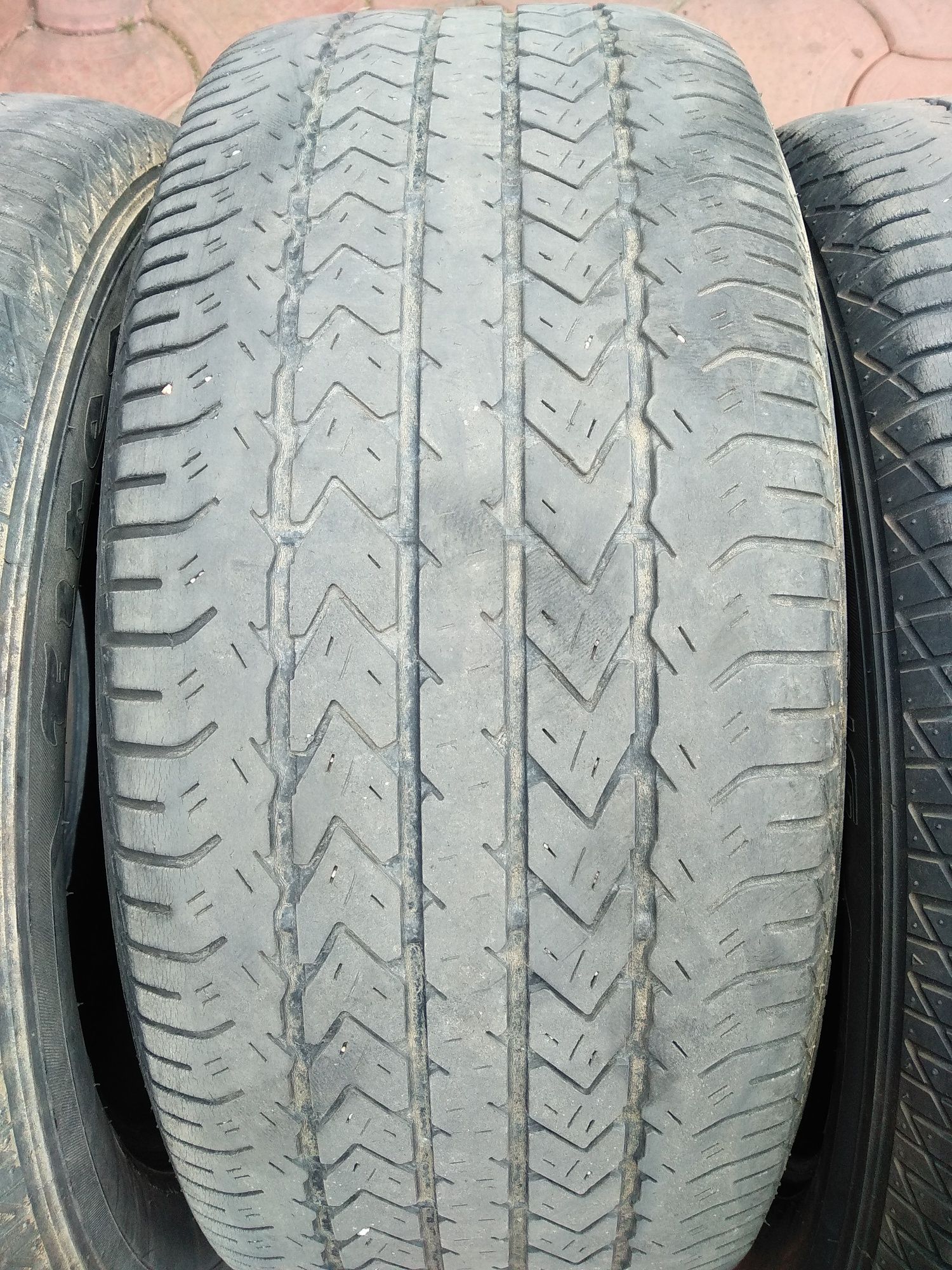 Продам резину Firestone 235/55 R 17