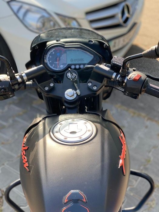 BAJAJ Pulsar 180 в наяності