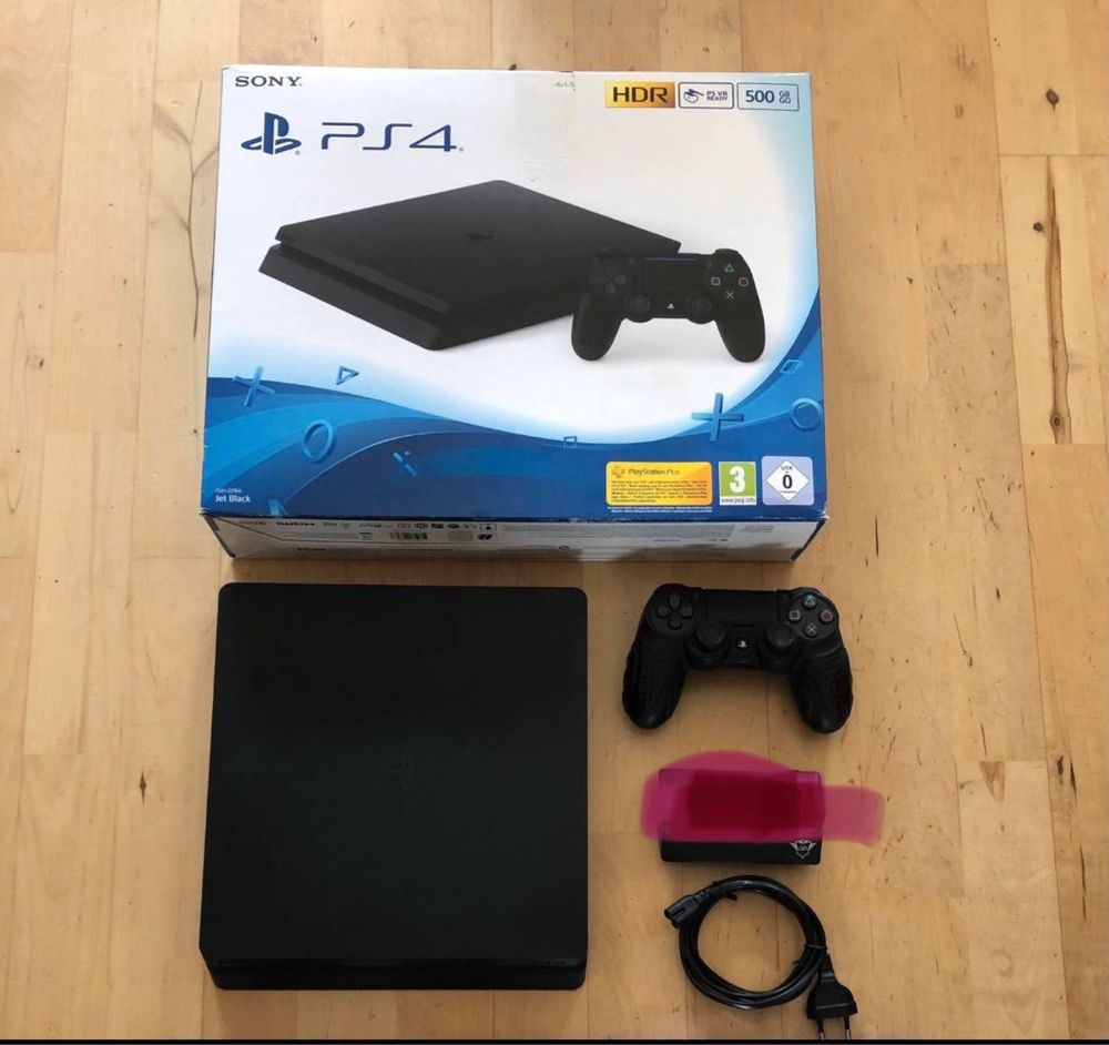 Playstation 4 slim 500 gb з джойстиком та декілька ігр