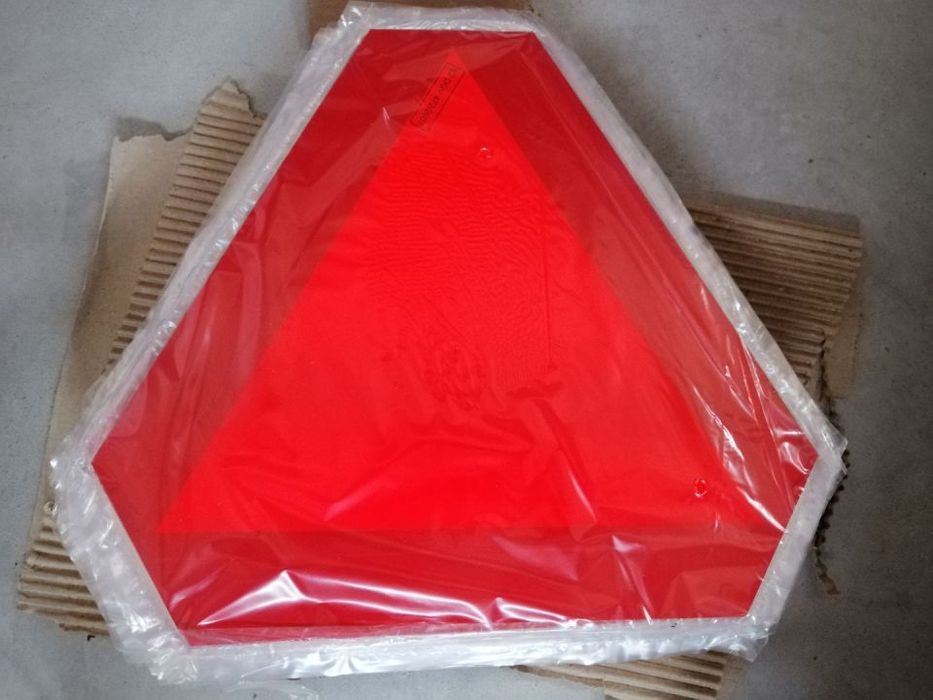 Triangulo Placa reflectora S2 para Tractor Reboque Atrelado NOVA