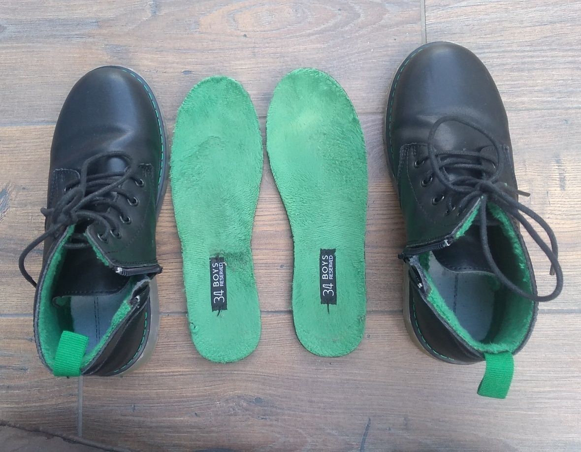 Reserved buty skórzane chłopięce trapery rozmiar 34, jak Martensy