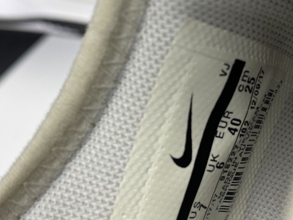 Кроссовки Nike Dualtone Racer original 40р белые