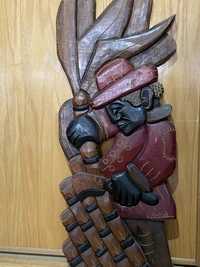 Estátua em madeira esculpida | Cabral