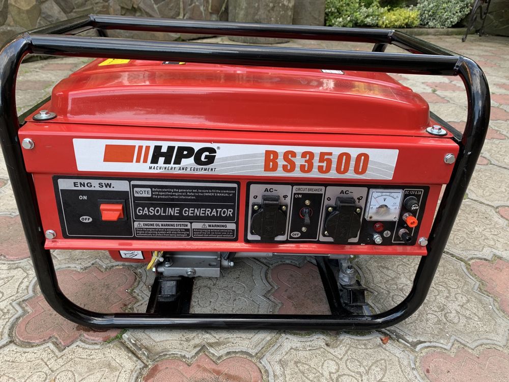 Бензиновий генератор HPG3500 220В