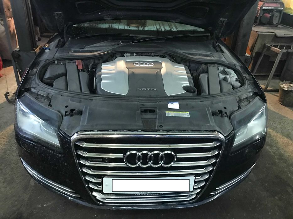 Двигатель A8   CDSB  079100031Q S8 DDTA