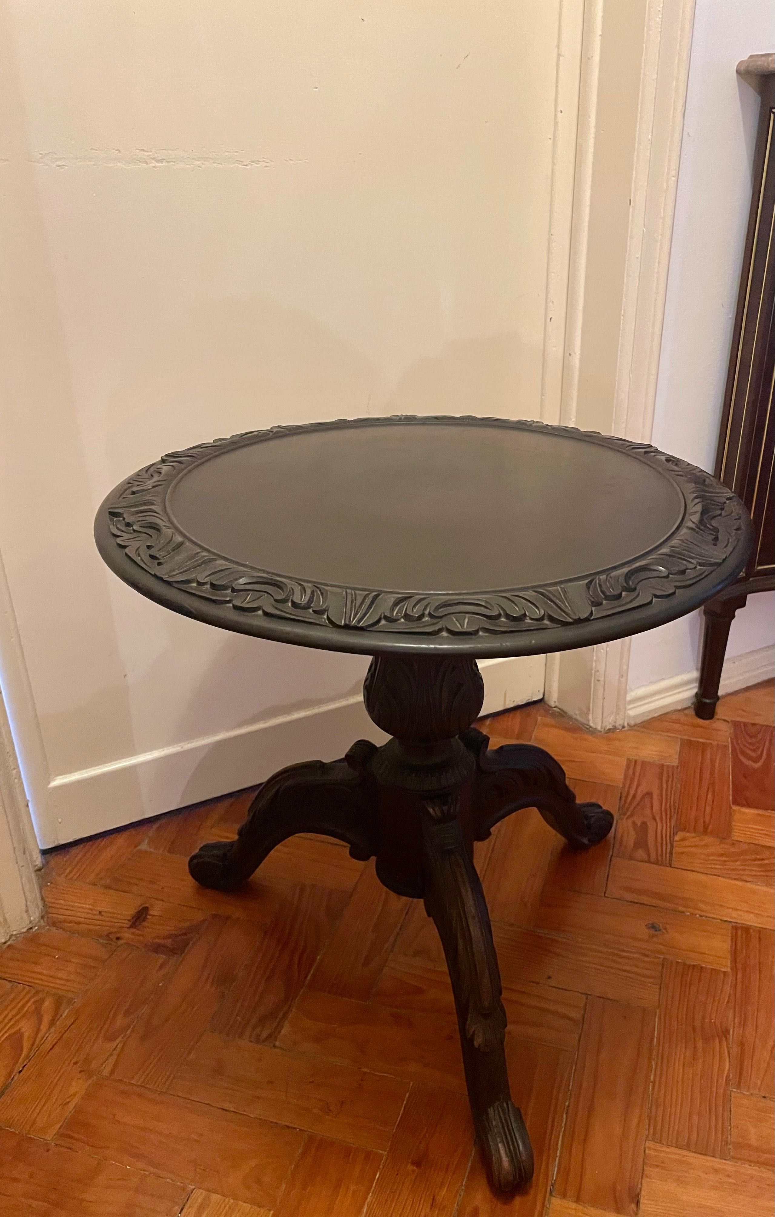 Mesa de apoio pé de galo