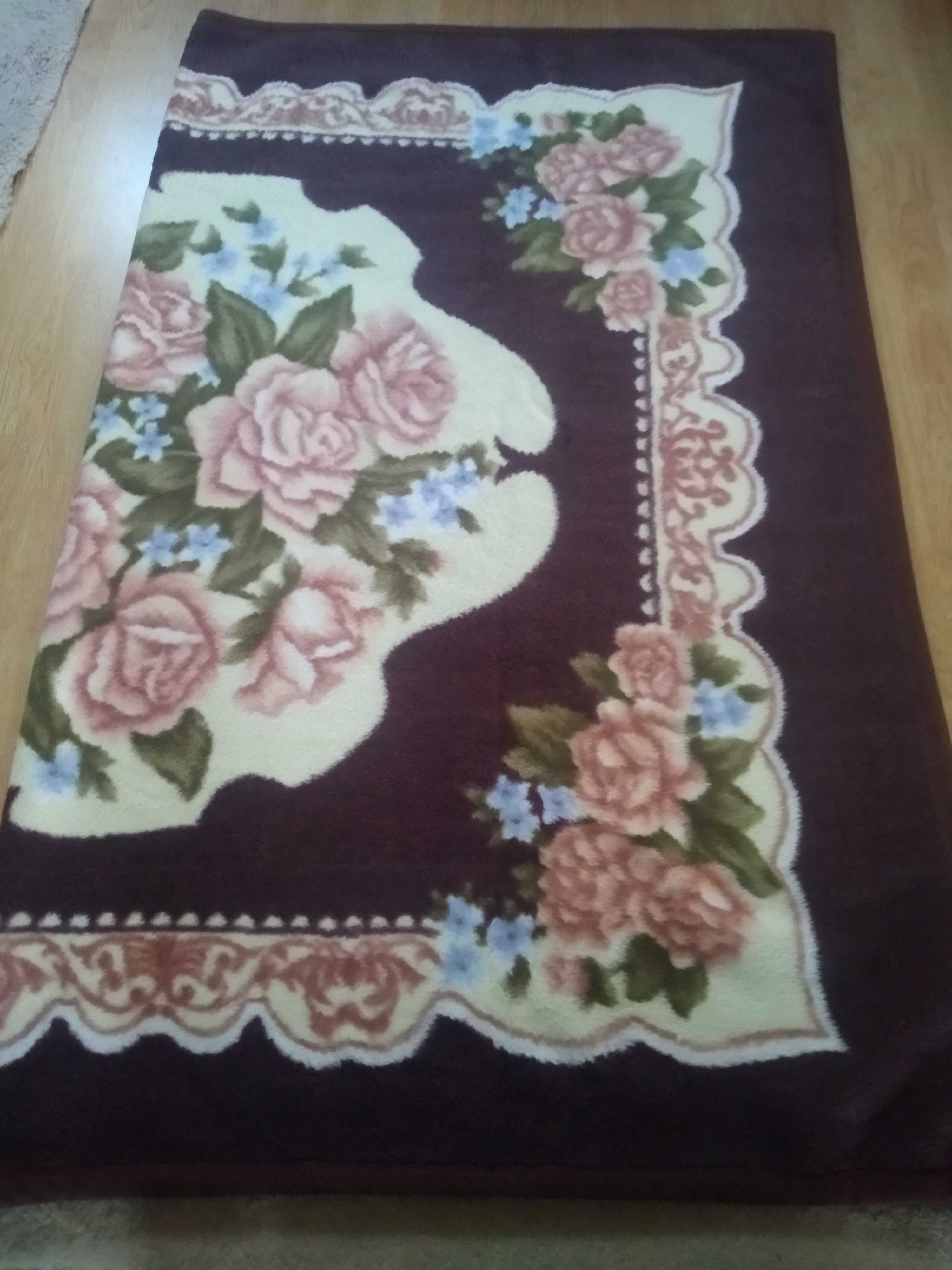gruby koc akrylowy /wzór ornamentowy *160 x 200