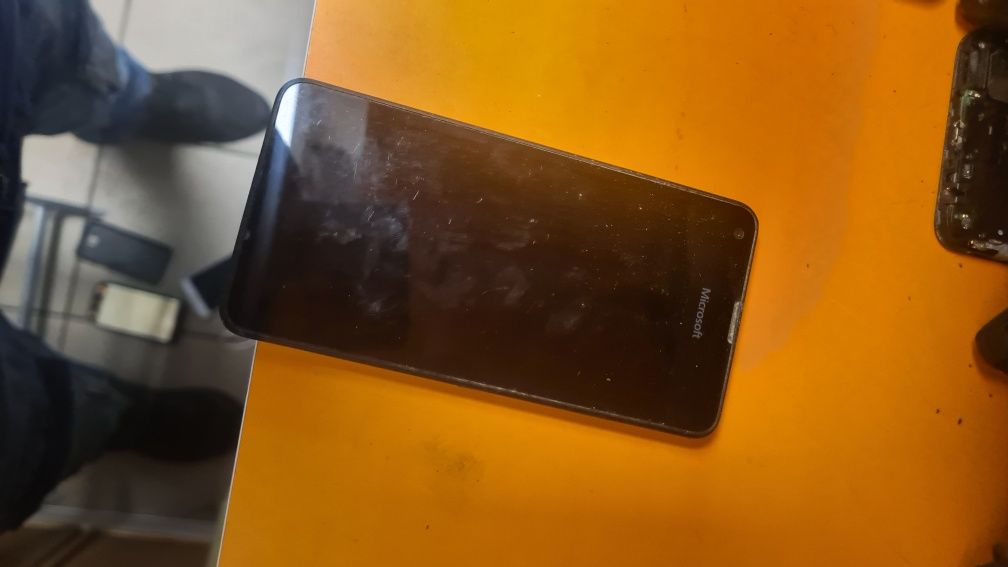 Lumia 550 lcd cały