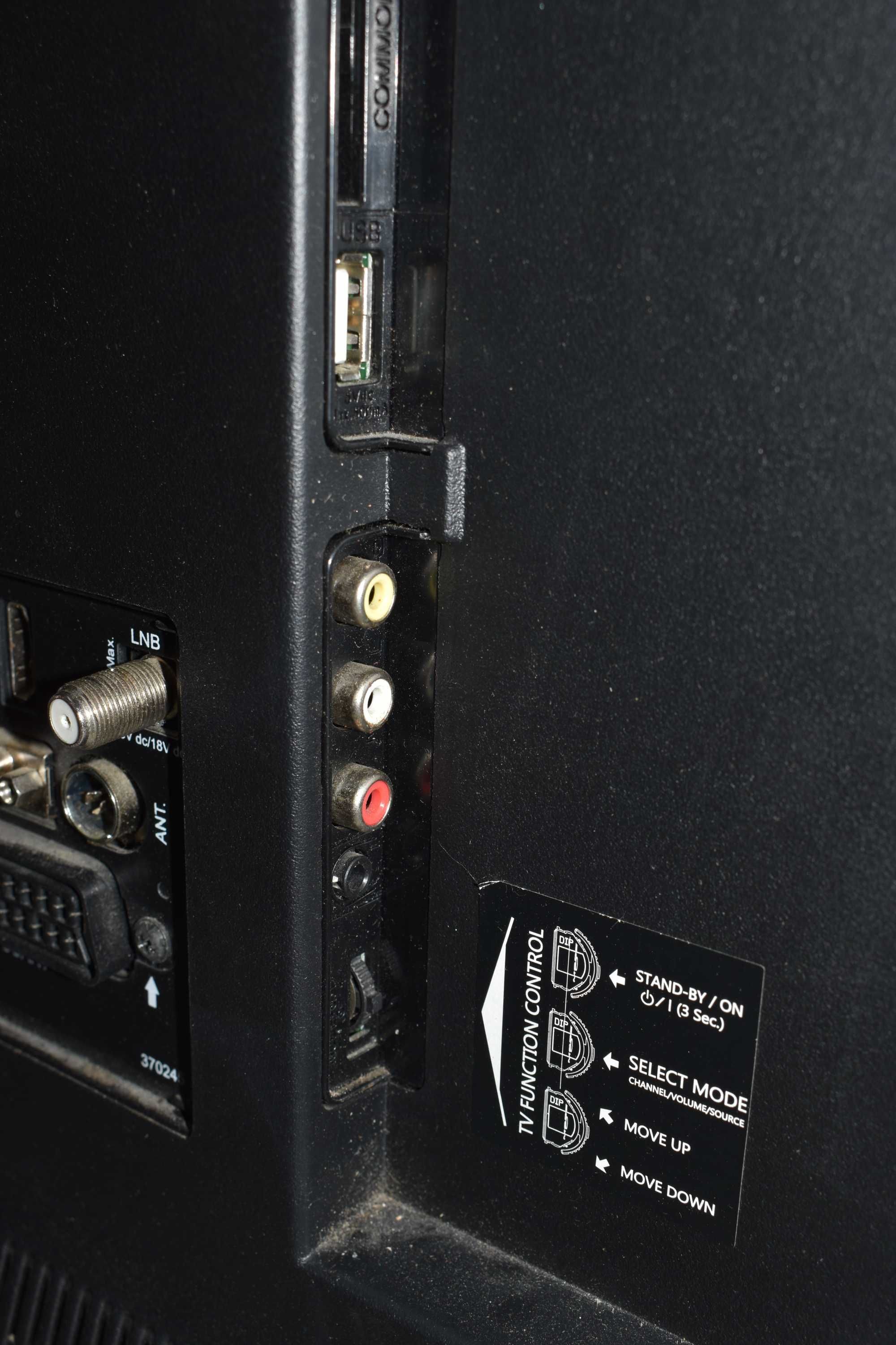 Telewizor Telefunken D32h286b4cw uszkodzony