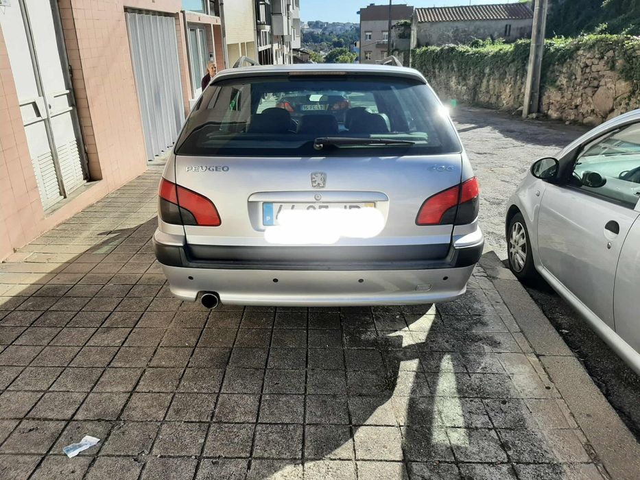 Carrinha Peugeot 406 1.8 (Avariada)