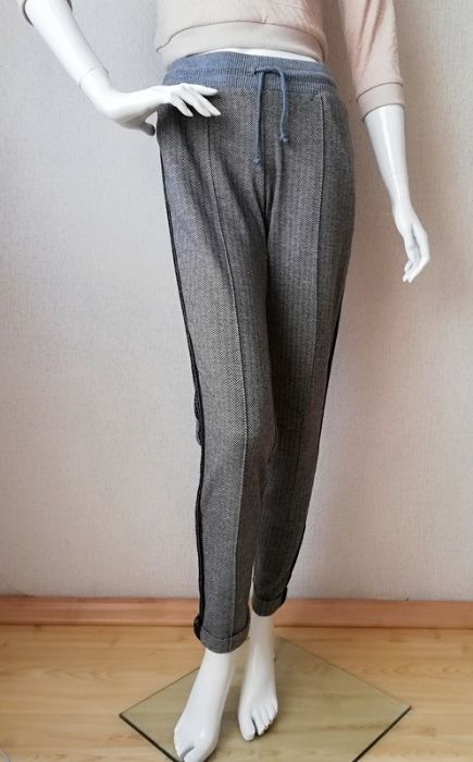 Spodnie dresowe MANGO casual szare lampasy S M 36 38